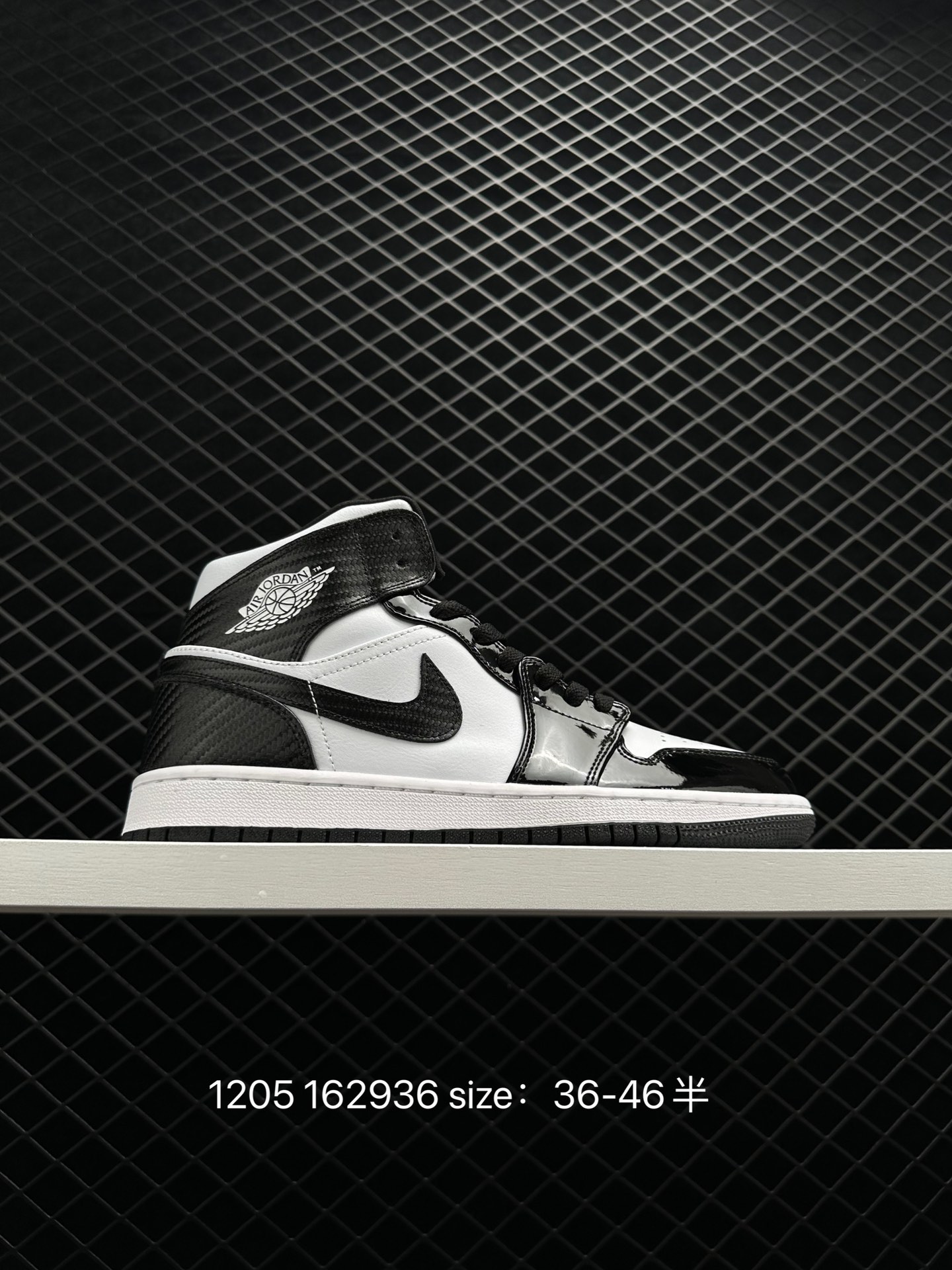 Air Jordan 1 Mid“Light Smoke Grey”